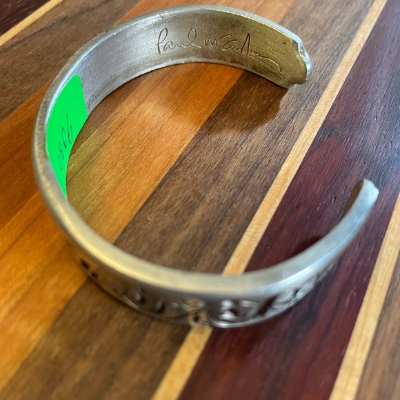 🤩Vintage Great USED Condition Paul McCartney Music Lives Bracelet. - Picture 3 of 5